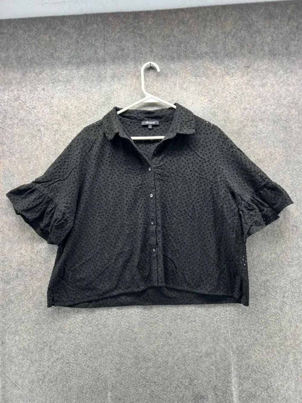 Madewell Blouse Womens XXL Black Eyelet Button Front Flutter Sleeve Cropped - Picture 1 of 10